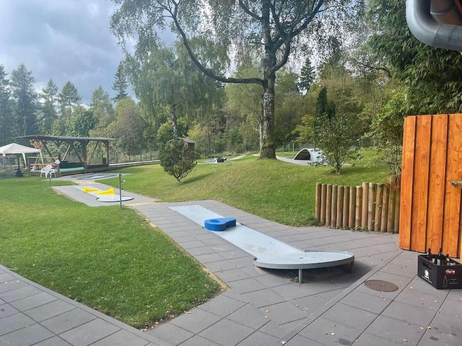 Gemuetliche Villa Am Waldrand In Таунусщайн Екстериор снимка